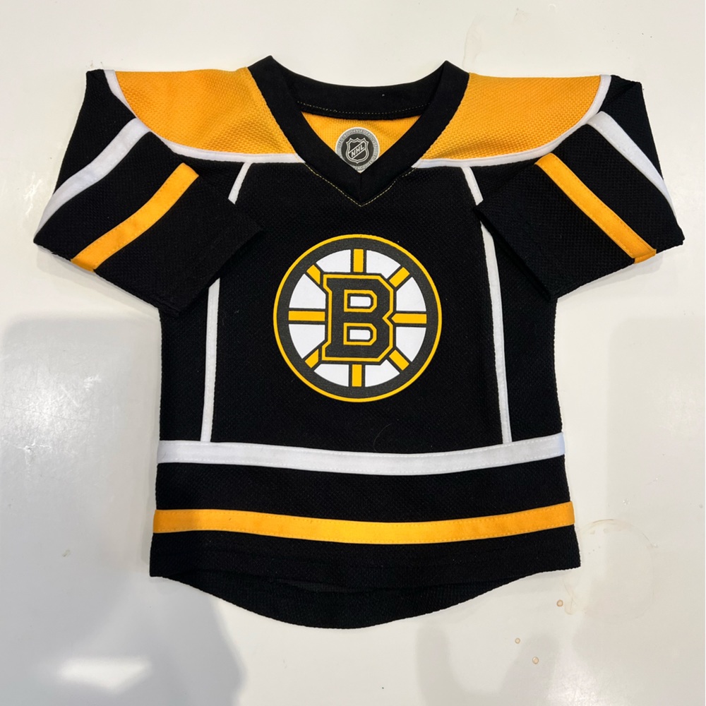 Boston Bruins Hockey Jersey, NHL, Baby 12 month, long sleeve jersey.